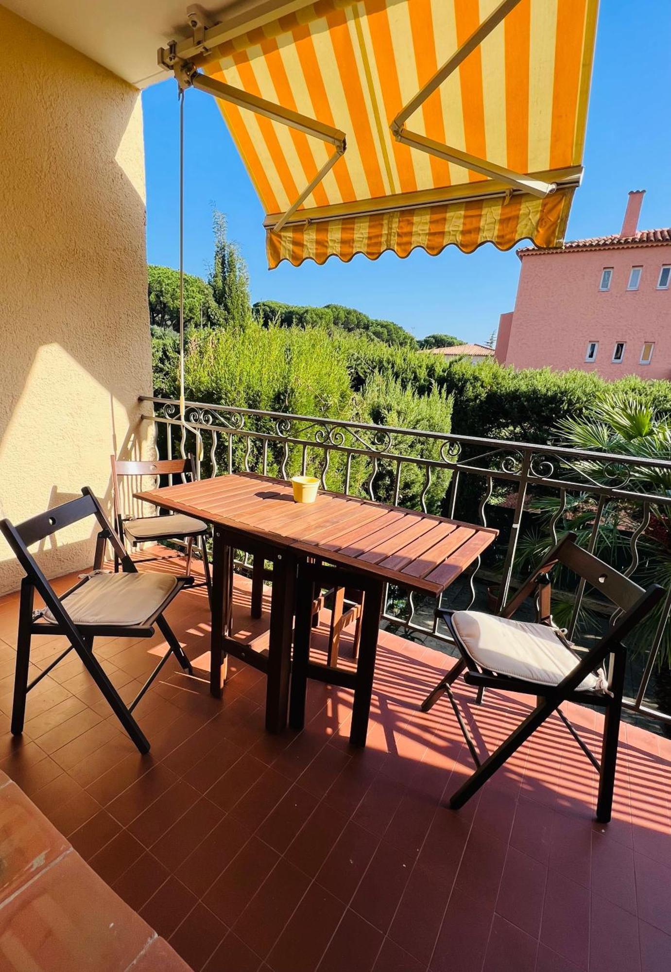 Superbe Appartement Terrasse Et Parking Prive Saint-Tropez Kültér fotó