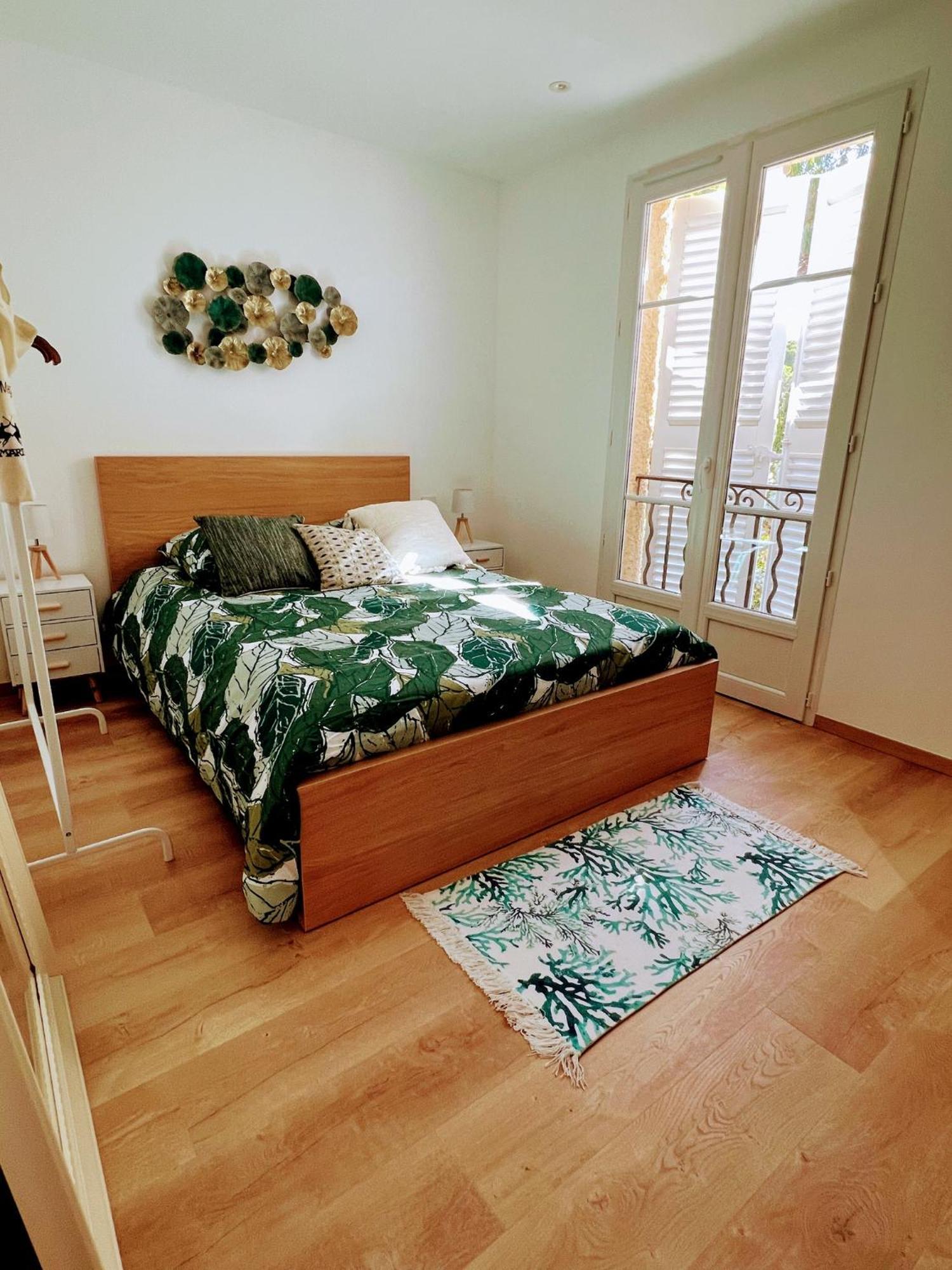 Superbe Appartement Terrasse Et Parking Prive Saint-Tropez Kültér fotó