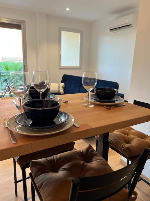 Superbe Appartement Terrasse Et Parking Prive Saint-Tropez Kültér fotó