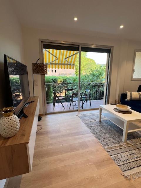 Superbe Appartement Terrasse Et Parking Prive Saint-Tropez Kültér fotó
