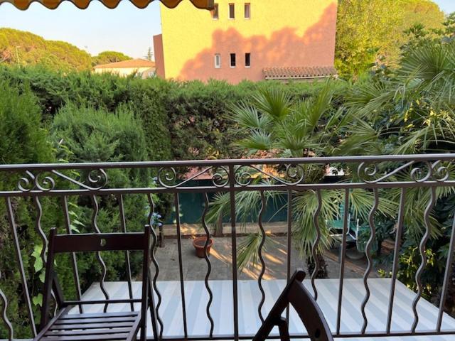 Superbe Appartement Terrasse Et Parking Prive Saint-Tropez Kültér fotó